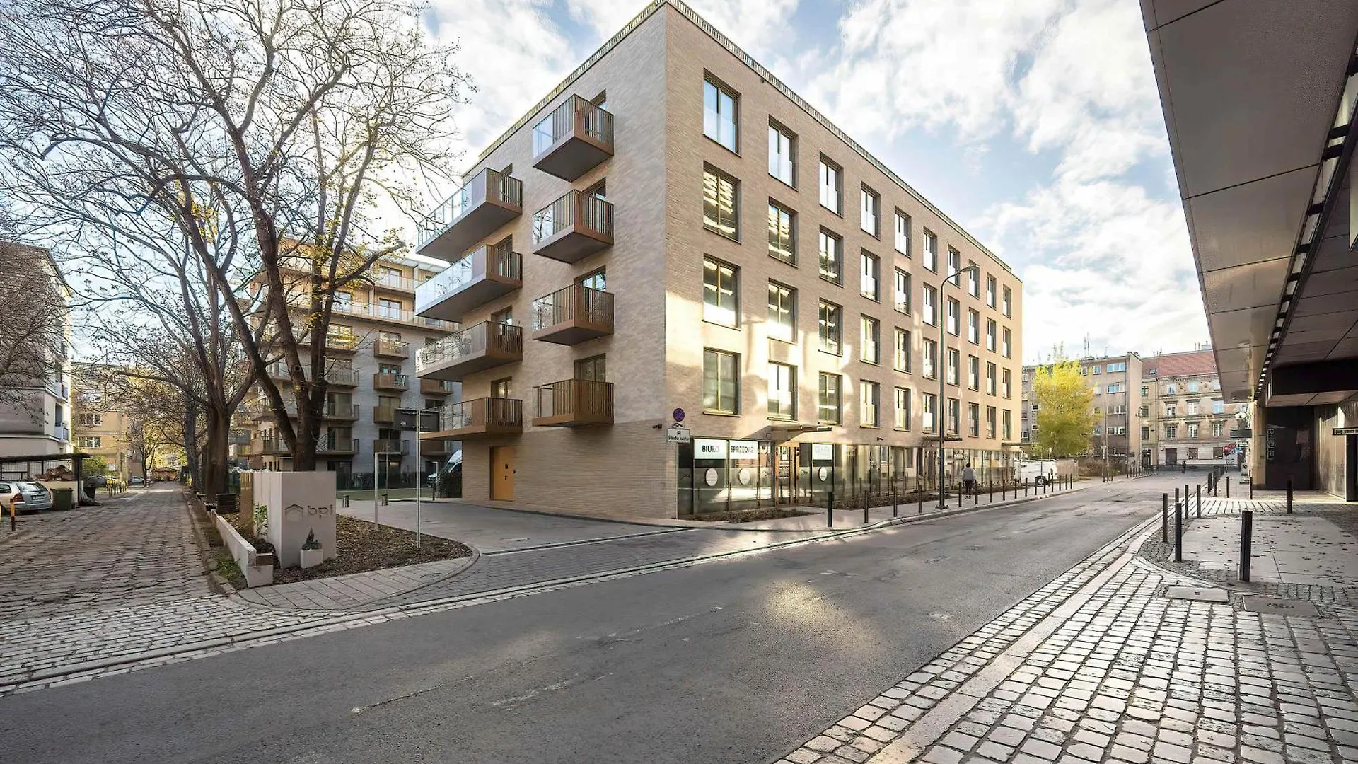 Stylish Apartments With Balcony & Parking In The Old Town Of Wroclaw By Noclegi Renters