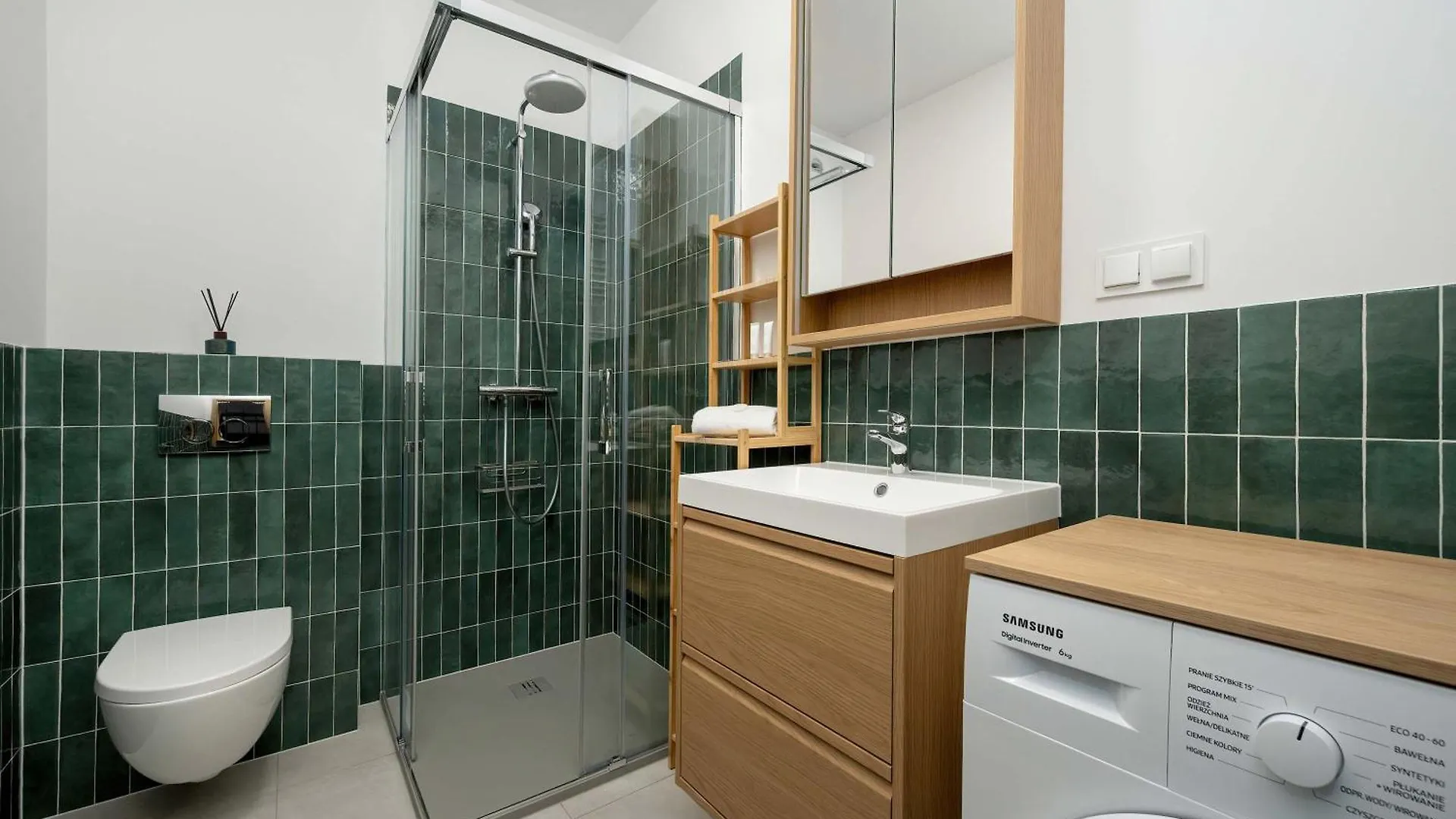 Stylish Apartments With Balcony & Parking In The Old Town Of Wroclaw By Noclegi Renters Polen