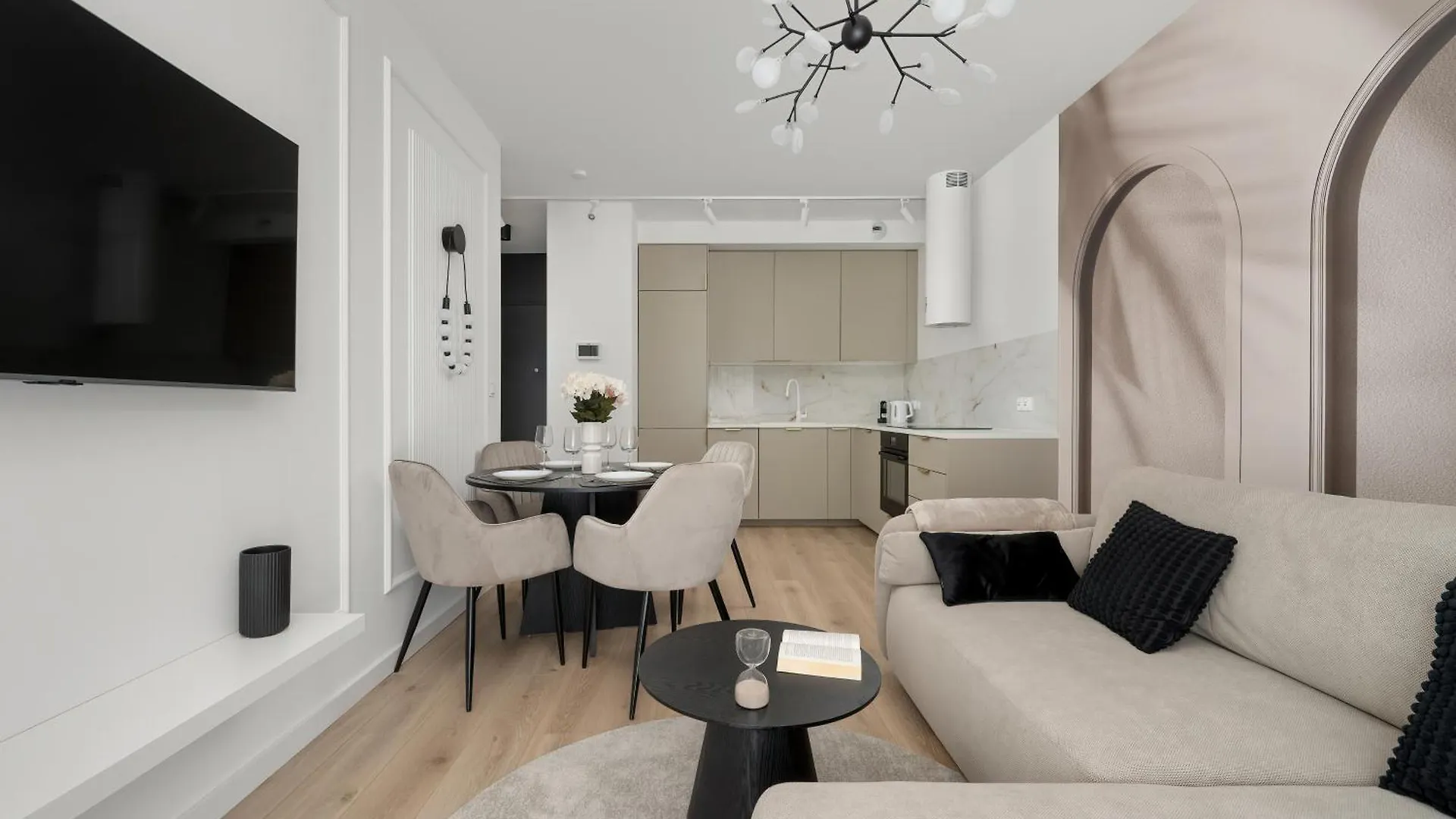 Stylish Apartments With Balcony & Parking In The Old Town Of Wroclaw By Noclegi Renters