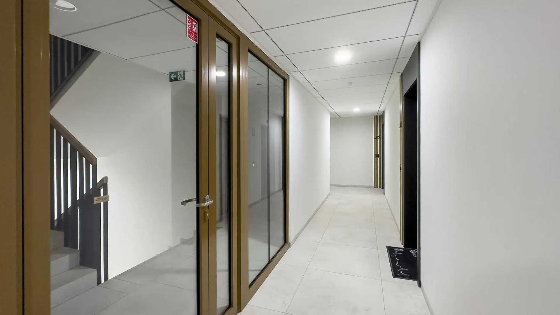 Stylish Apartments With Balcony & Parking In The Old Town Of Wroclaw By Noclegi Renters 0*,  Polen